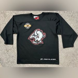 Vintage Buffalo Sabres Pro Player Black Jersey Size XL Made in Canada Unisex